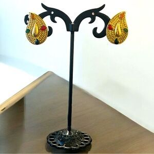 VINTAGE 1986 AVON GOLD TONE MULTI COLOR ENAMEL PAISLEY PIERCED EARRINGS